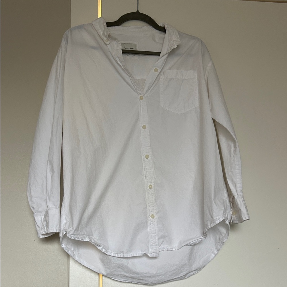 American Eagle Outfitters Classic White Button-Down Shirt (M)